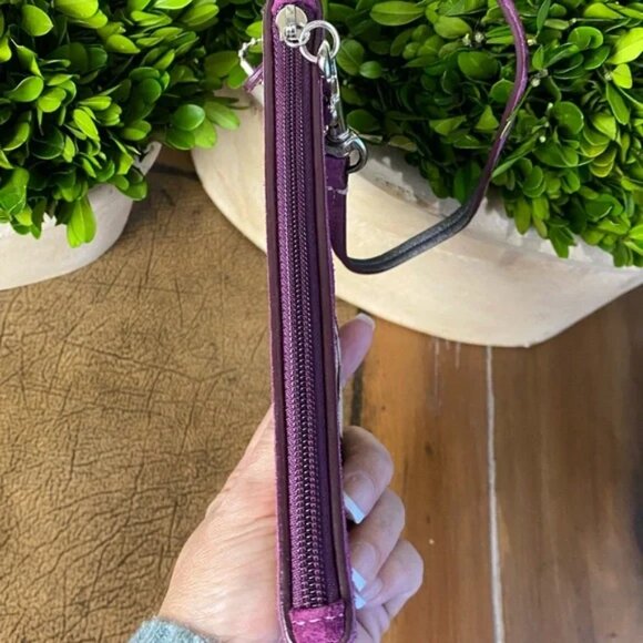 Coach Beaded Purple Suede Signature C Jacquard Wristlet Clutch - Picture 6 of 9
